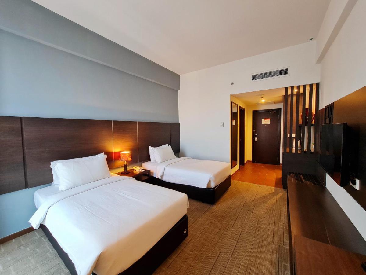 Swan Garden Hotel Malacca Eksteriør billede