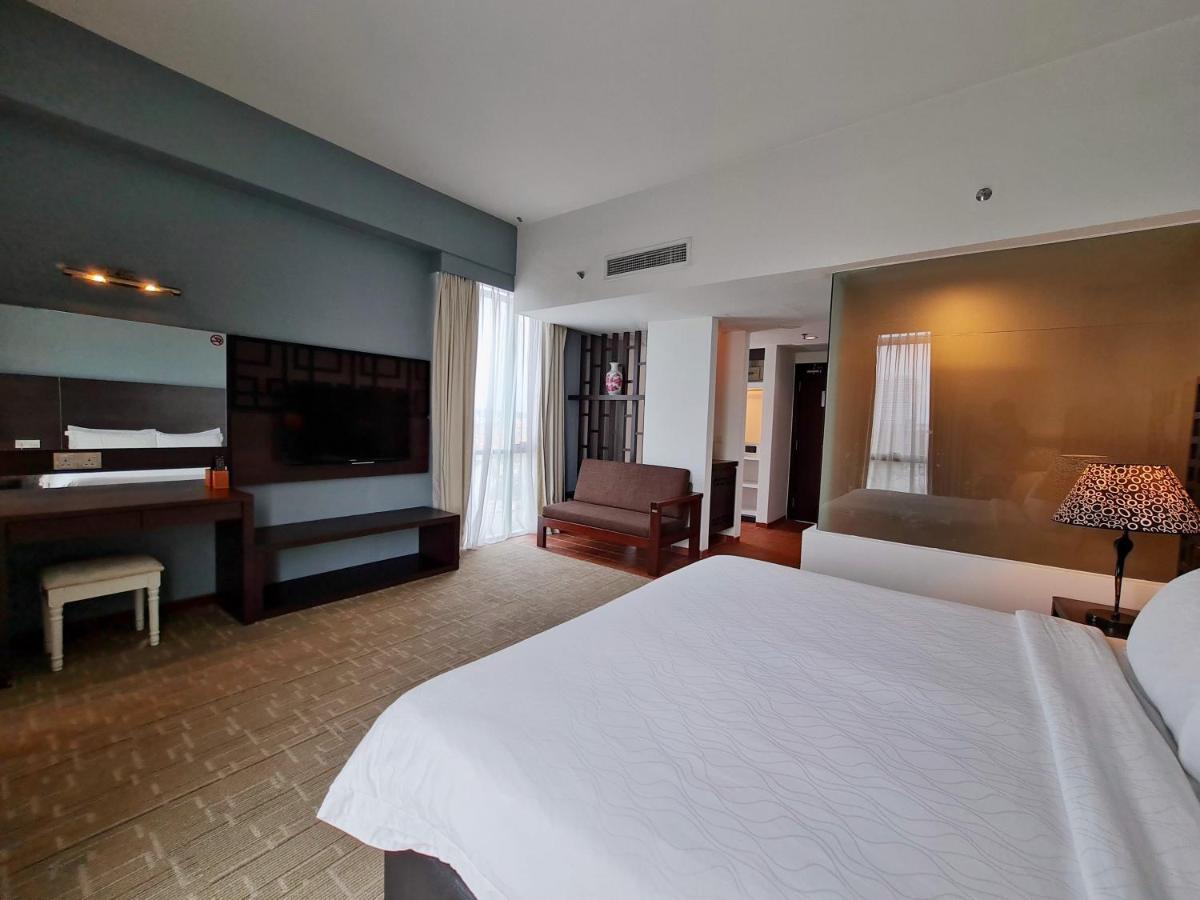 Swan Garden Hotel Malacca Eksteriør billede