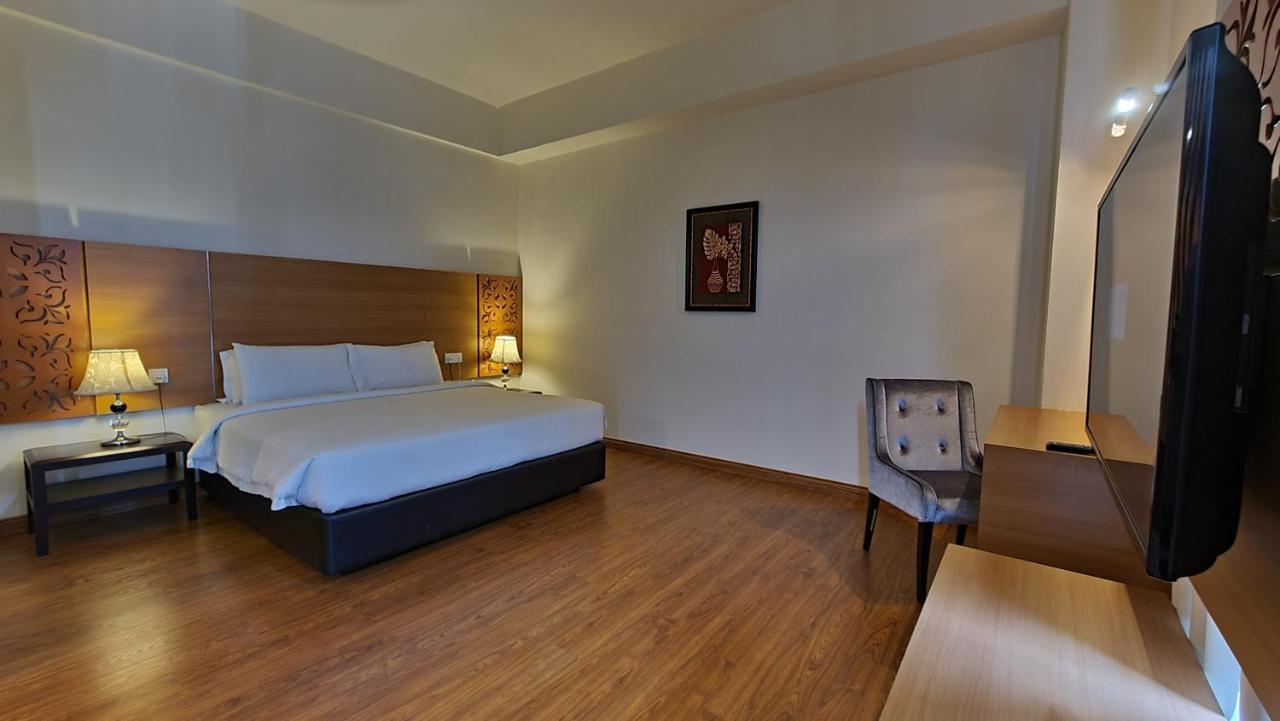 Swan Garden Hotel Malacca Eksteriør billede