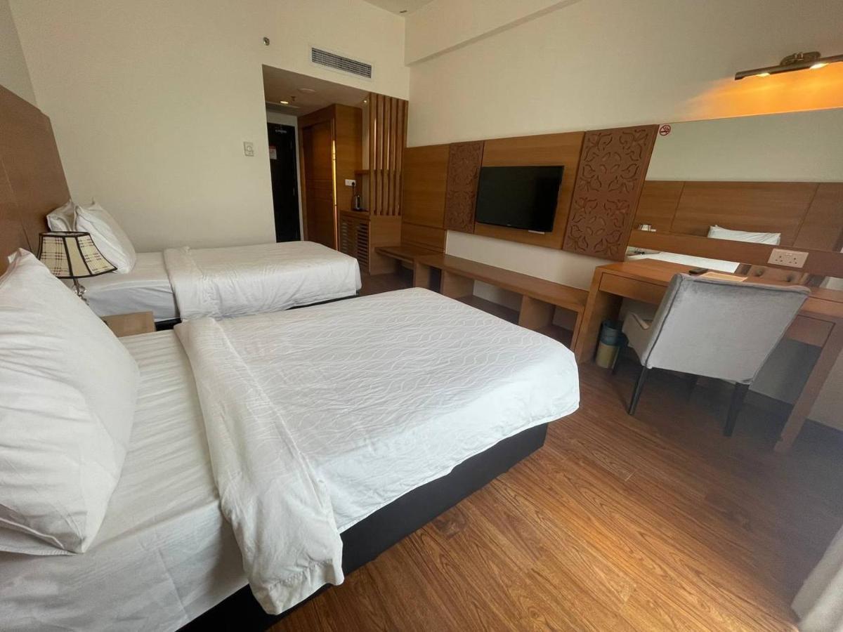 Swan Garden Hotel Malacca Eksteriør billede